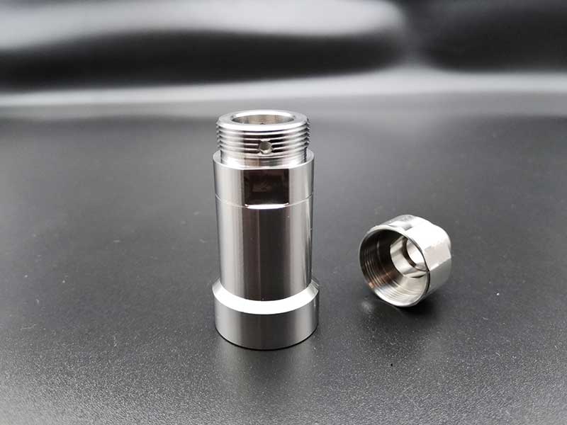  CNC precision part machining